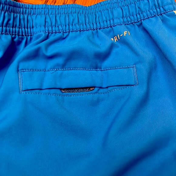 Men’s Nike shorts - Picture 3 of 5